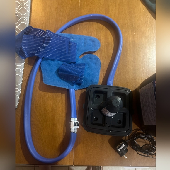 Breg Ice Therapy Machine - Picture 2 of 5